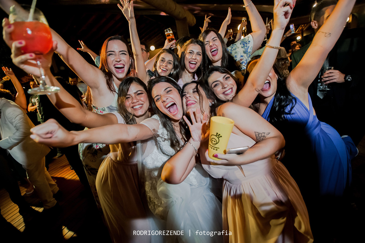 casamento, festa, pista de dança, meio do mato eventos,  rodrigo rezende fotografia