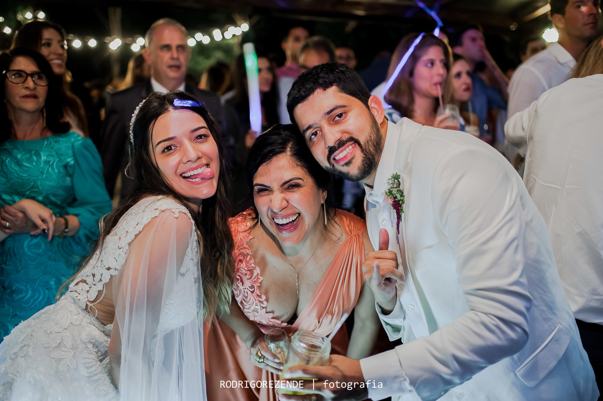 casamento, festa, pista de dança, meio do mato eventos,  rodrigo rezende fotografia