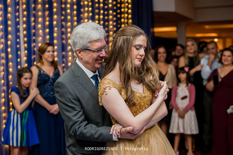 cerimonial, valsa,  espazio itanhangá, debutante, rodrigo rezende fotografia