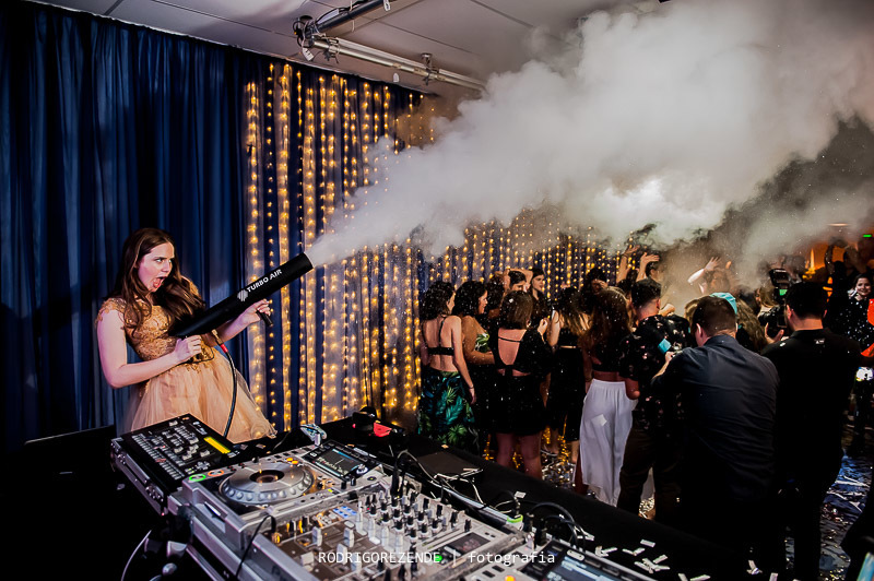 pista de dança, dança da debutante,  espazio itanhangá, debutante, dj max, rodrigo rezende fotografia