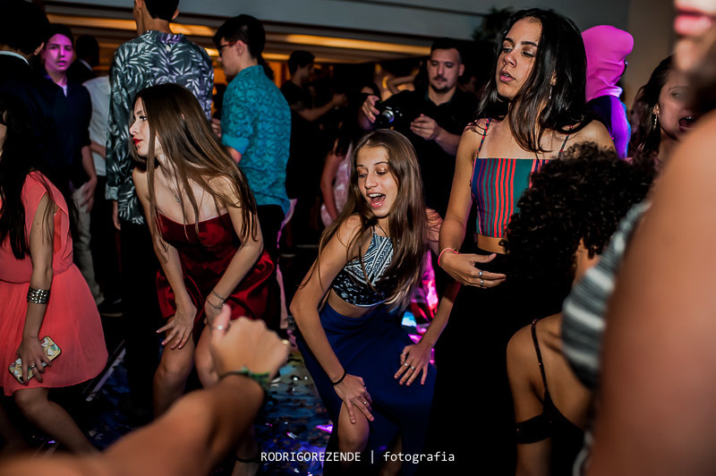 pista de dança, dança da debutante,  espazio itanhangá, debutante, dj max, rodrigo rezende fotografia