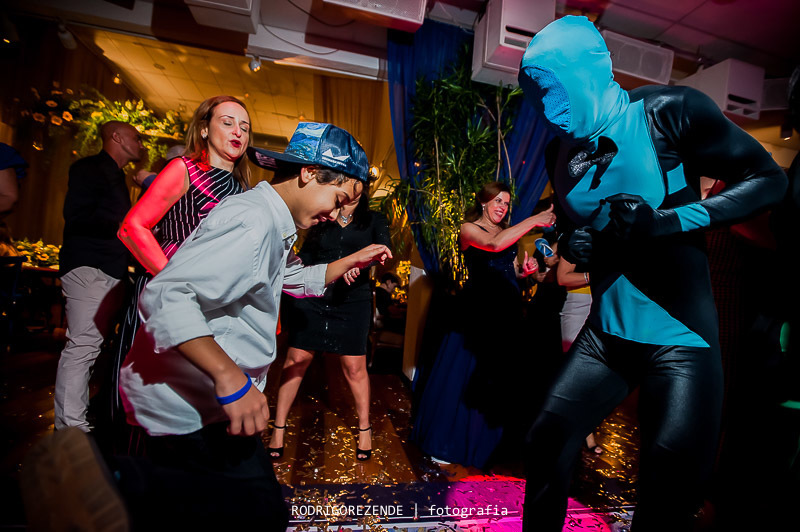 pista de dança, dança da debutante,  espazio itanhangá, debutante, dj max, rodrigo rezende fotografia