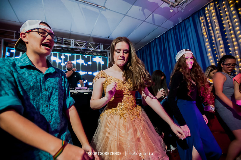 pista de dança, dança da debutante,  espazio itanhangá, debutante, dj max, rodrigo rezende fotografia