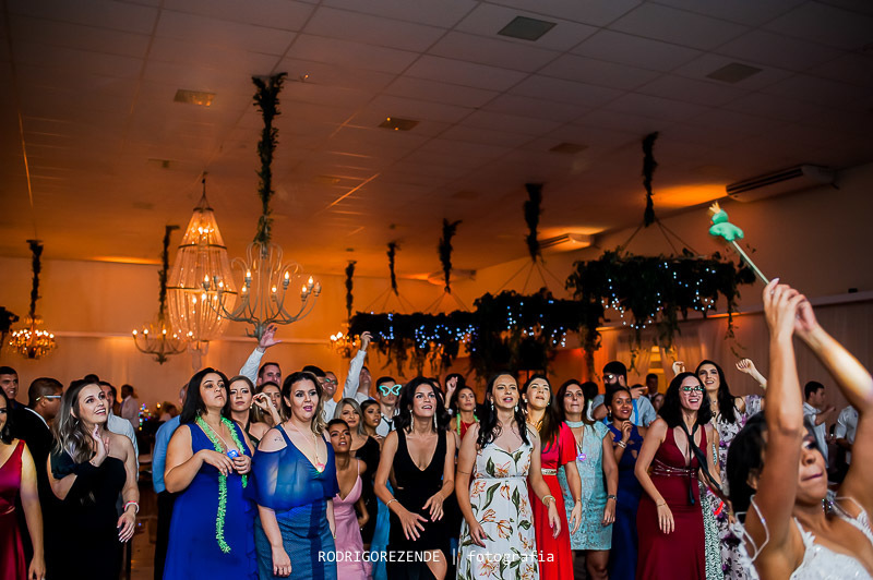casamento, pista de dança,  buquê, casa de festas la belle maison,  rodrigo rezende fotografia