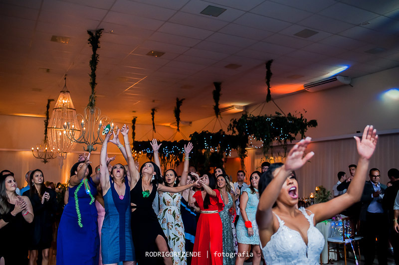 casamento, pista de dança,  buquê, casa de festas la belle maison,  rodrigo rezende fotografia