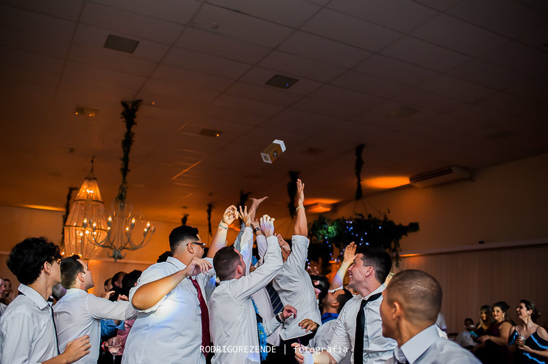 casamento, pista de dança,  buquê, casa de festas la belle maison,  rodrigo rezende fotografia