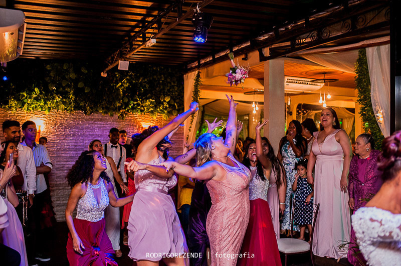 casamento, buquê da noiva, espaço campim limão,  rodrigo rezende fotografia