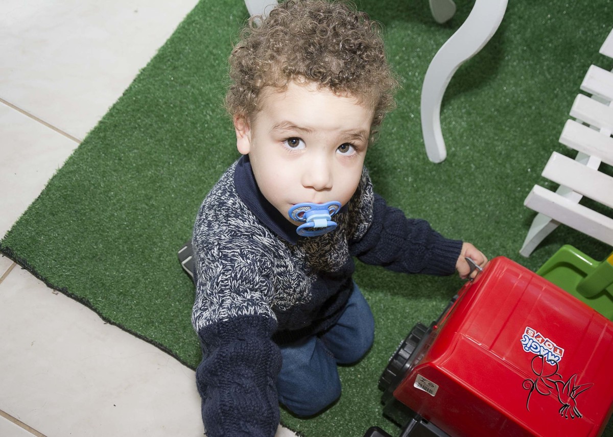 by Eli Matos clica garoto em seu aniversário