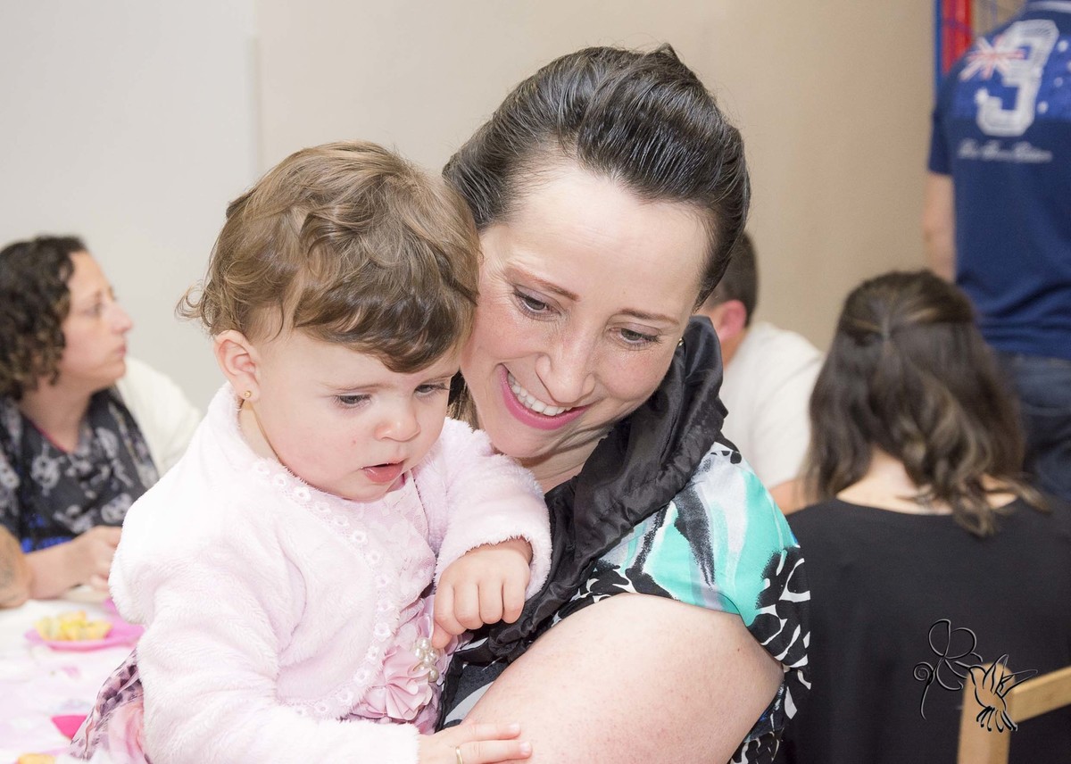 Mãe a Ana Julia,  by Eli Matos