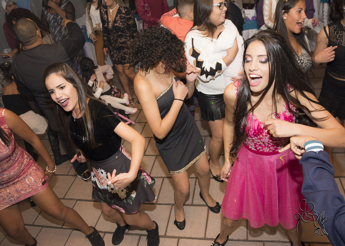 , by Eli Matos, começa a festa da vitoria