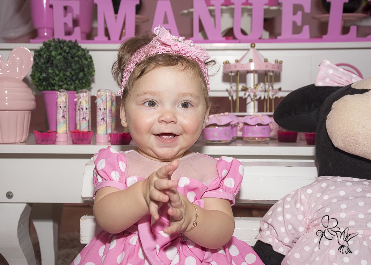 Emanuelly feliz na sua festa de um aninho clicada por by Eli Matos