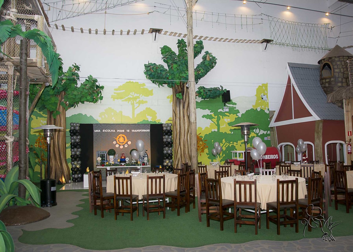 by Eli Matos clica decoração da festa de 10 anos da Camila