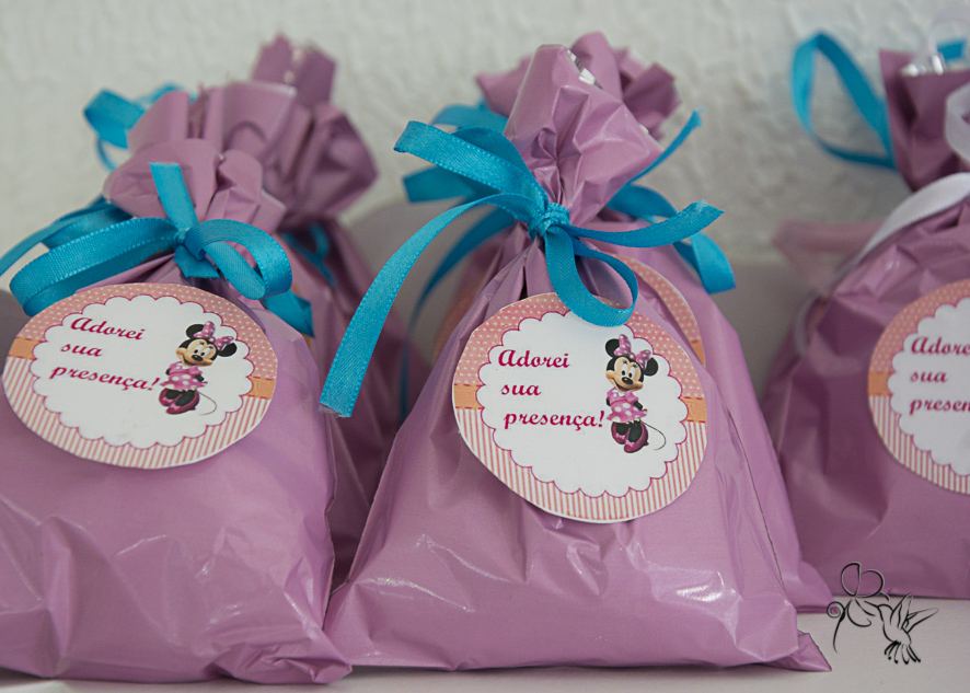 As lembrançinhas da Manuela eram saquinhosperfumados, clique by Eli Matos