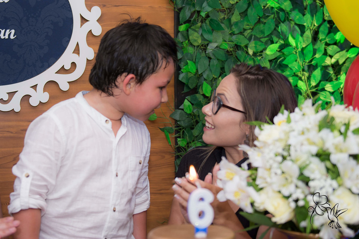 A mãe do Leoni canta e comemora o aniversário do seu filho, Os pais do Bryan cantam parabéns no aniversário de um aninho, clique de by Eli Matos registra