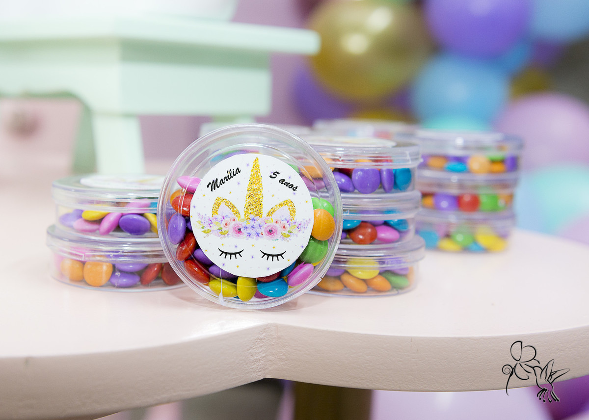 by Eli Matos clica a lembrancinha da festa da Marília, caixinhas com M