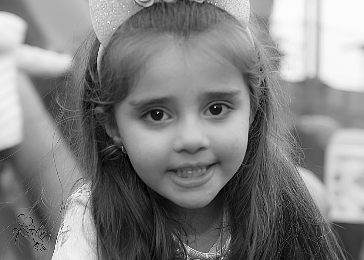 Marília sorri muito linda no seu aniversário de 5 anos, clique de by Eli Matos