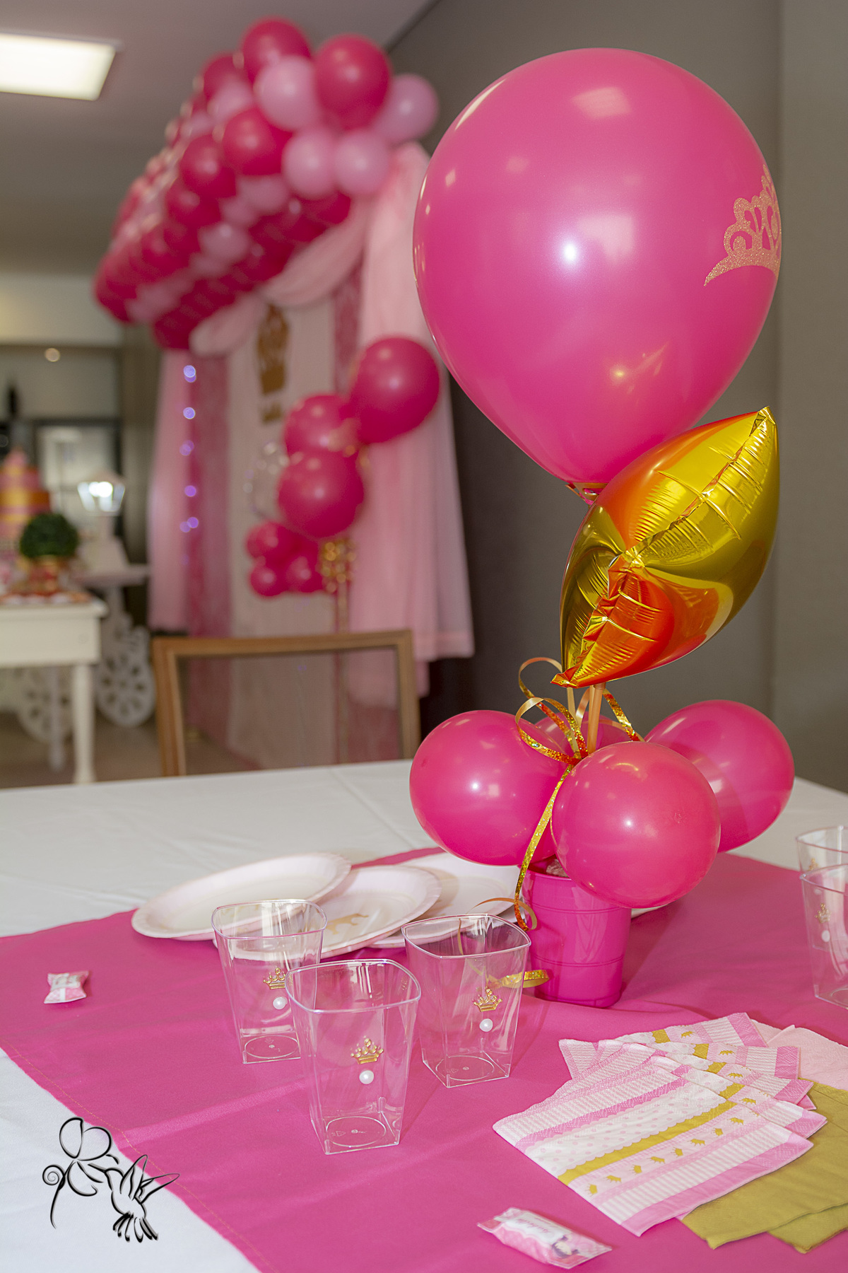 Detalhe clicado por  by Eli Matos, das mesas de aniversário infantil, cor de rosa
