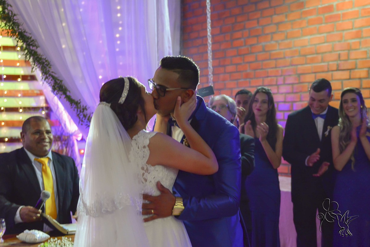 Beijo dos noivos, by Eli Matos registrou