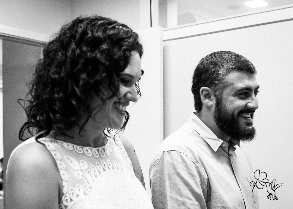 Casal feliz no dia do seu casamento, clique de by Eli Matos