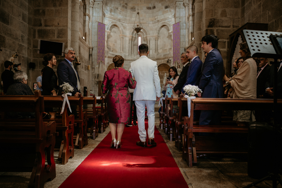 Entrada na igreja do noivo