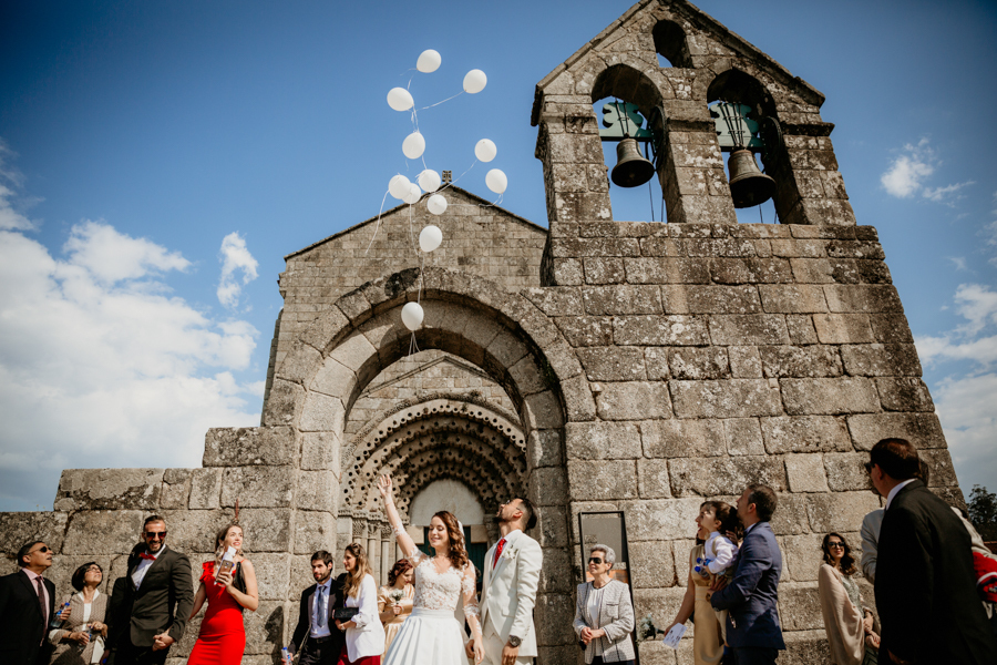 Largada de balões dos noivos