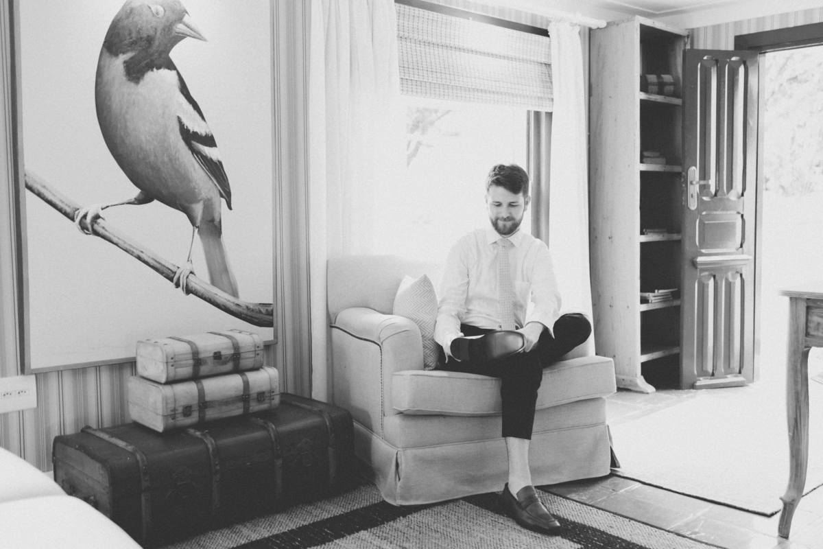 casamento-fazenda-boho-taubaté-sp-quilombo-limeira-ar-livre-por-do-sol-dia-fim-final-tarde-diurno making of noivo