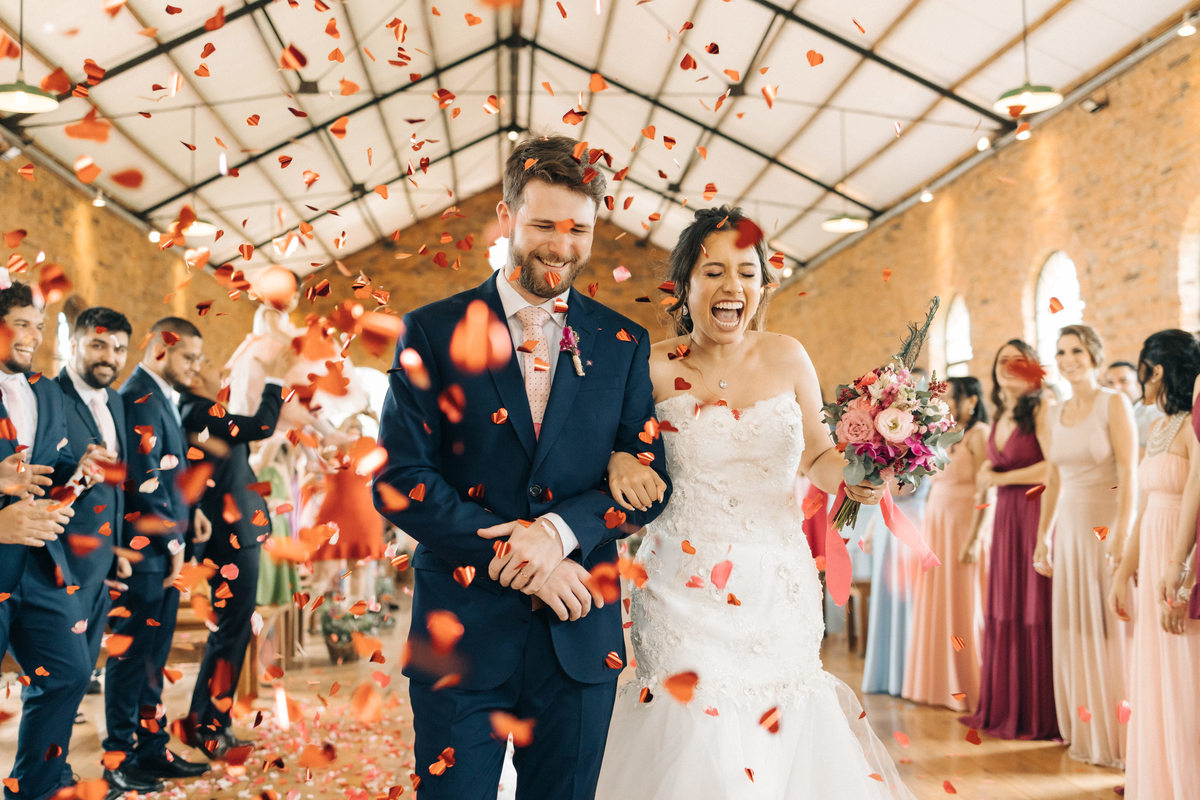 casamento-fazenda-boho-taubaté-sp-quilombo-limeira-ar-livre-por-do-sol-dia-fim-final-tarde-diurno fazenda quilombo limeira casamento saída da noiva