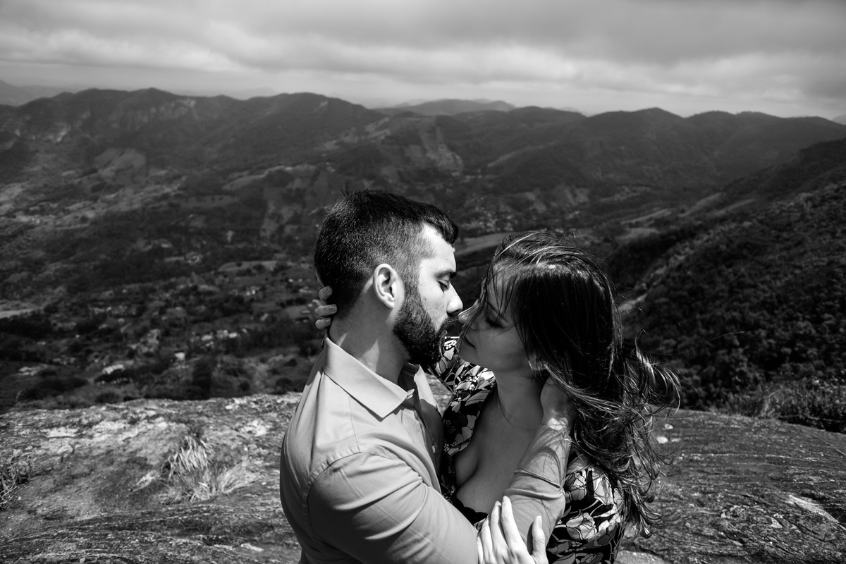 Ensaio de Casal - Pré-wedding, Pedra do bauzinho, São Bento, fotografo Anderson Barboza Taubaté-SP