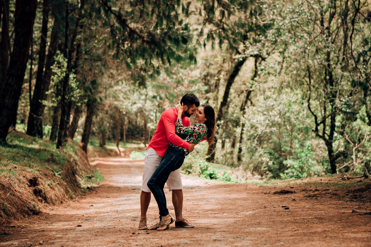 Ensaio de Casal - Pré-wedding, Pedra do bauzinho, São Bento, fotografo Anderson Barboza Taubaté-SP