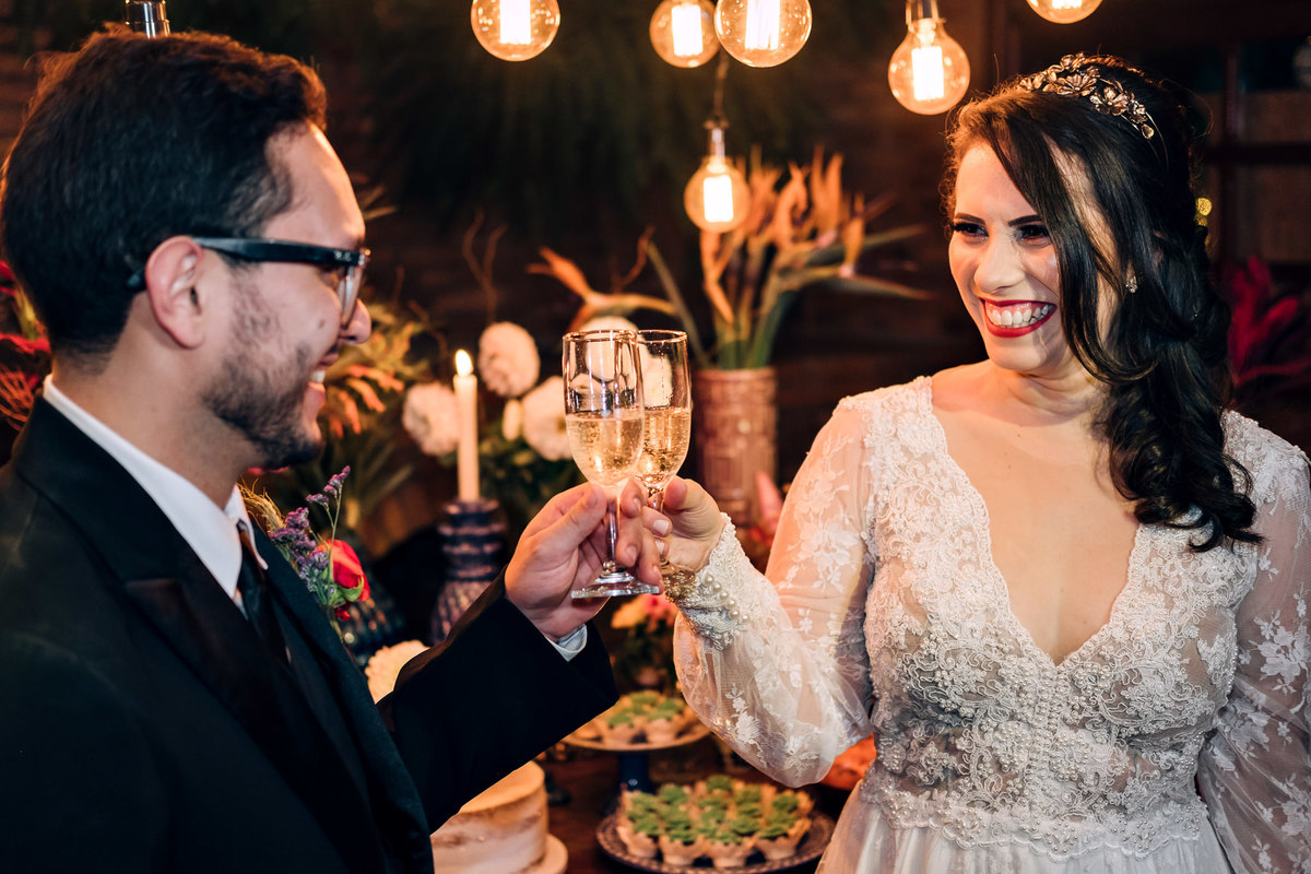 Mini wedding fim de tarde, ao por do sol - Recepção Buffet Requinte - Fotografo Anderson Barboza - Taubaté-SP