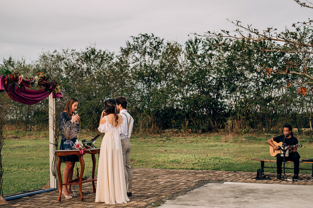 Elopement Wedding - Editorial Boho-Restaurante Alecrim Carla Lamim Rita Martins Anderson Barboza Fotografia Cappuccino Filmes Acontece Feito Nós Léo Chaves Angela Soares Anna Karina Josephine Noivas Las Marias VG Dândis Natalia Graziele Mariana leite