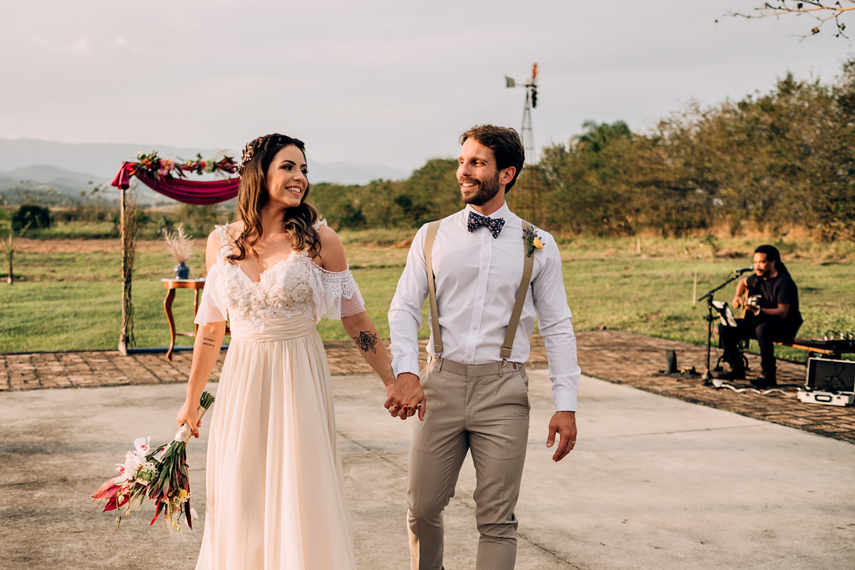 Elopement Wedding - Editorial Boho-Restaurante Alecrim Carla Lamim Rita Martins Anderson Barboza Fotografia Cappuccino Filmes Acontece Feito Nós Léo Chaves Angela Soares Anna Karina Josephine Noivas Las Marias VG Dândis Natalia Graziele Mariana leite