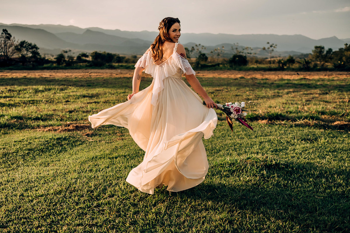 Elopement Wedding - Editorial Boho-Restaurante Alecrim Carla Lamim Rita Martins Anderson Barboza Fotografia Cappuccino Filmes Acontece Feito Nós Léo Chaves Angela Soares Anna Karina Josephine Noivas Las Marias VG Dândis Natalia Graziele Mariana leite