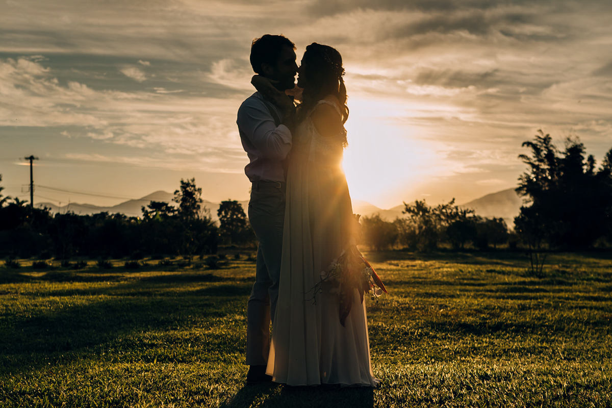 Elopement Wedding - Editorial Boho-Restaurante Alecrim Carla Lamim Rita Martins Anderson Barboza Fotografia Cappuccino Filmes Acontece Feito Nós Léo Chaves Angela Soares Anna Karina Josephine Noivas Las Marias VG Dândis Natalia Graziele Mariana leite