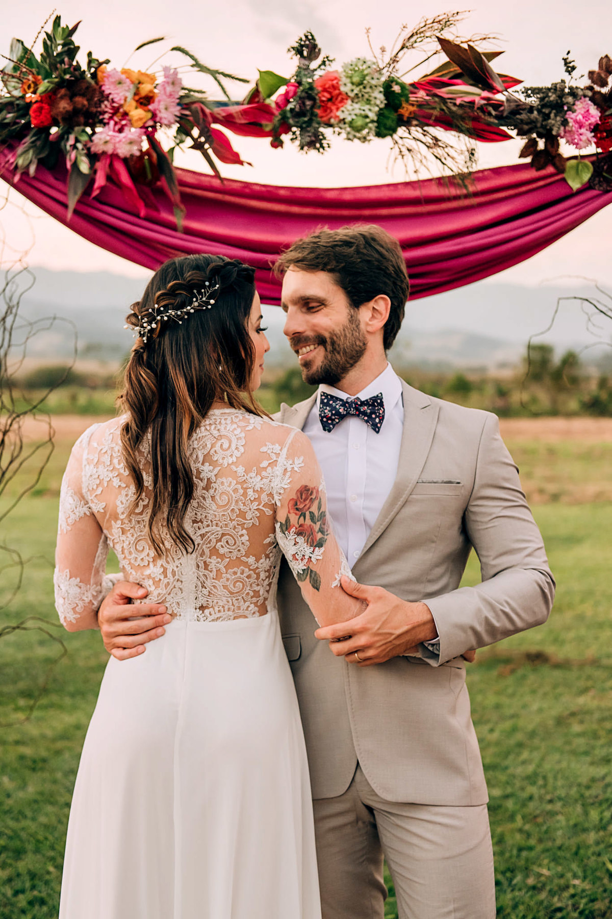 Elopement Wedding - Editorial Boho-Restaurante Alecrim Carla Lamim Rita Martins Anderson Barboza Fotografia Cappuccino Filmes Acontece Feito Nós Léo Chaves Angela Soares Anna Karina Josephine Noivas Las Marias VG Dândis Natalia Graziele Mariana leite