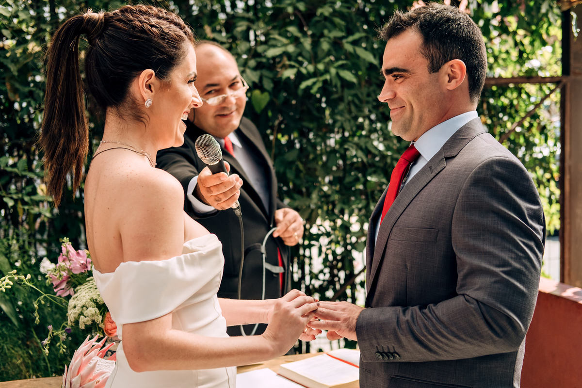 Casamento intimista - Cerimonia  Mini wedding no restaurante Santa Figueira em Tremembé-SP - Decoração Carla Lamim - Fotografo Anderson Barboza