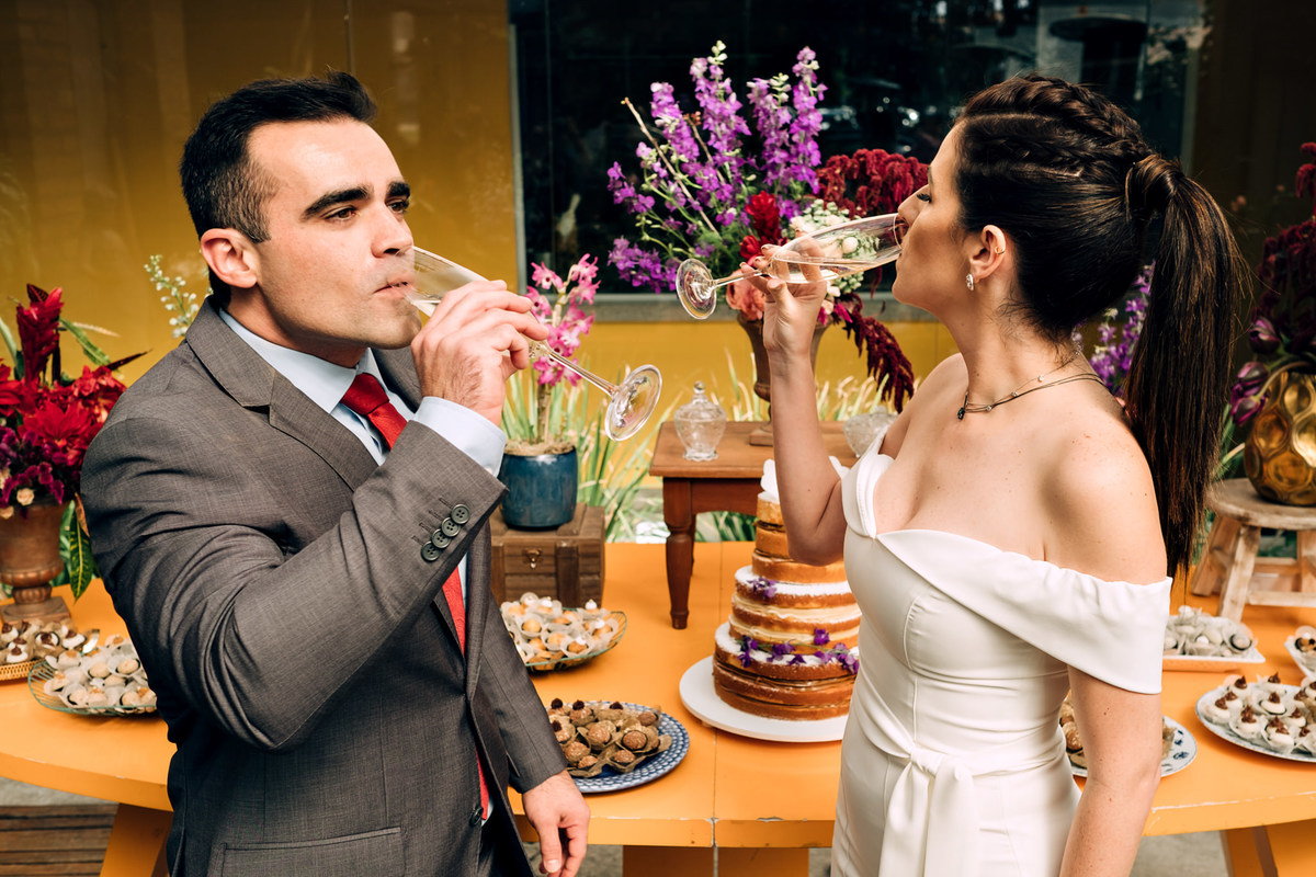 Casamento intimista - Cerimonia  Mini wedding no restaurante Santa Figueira em Tremembé-SP - Decoração Carla Lamim - Fotografo Anderson Barboza