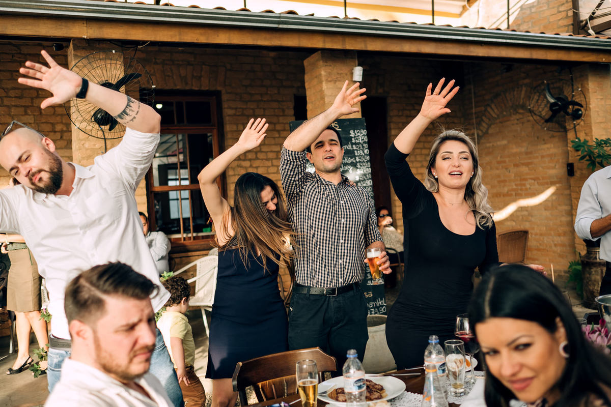 Casamento intimista - Cerimonia  Mini wedding no restaurante Santa Figueira em Tremembé-SP - Decoração Carla Lamim - Fotografo Anderson Barboza