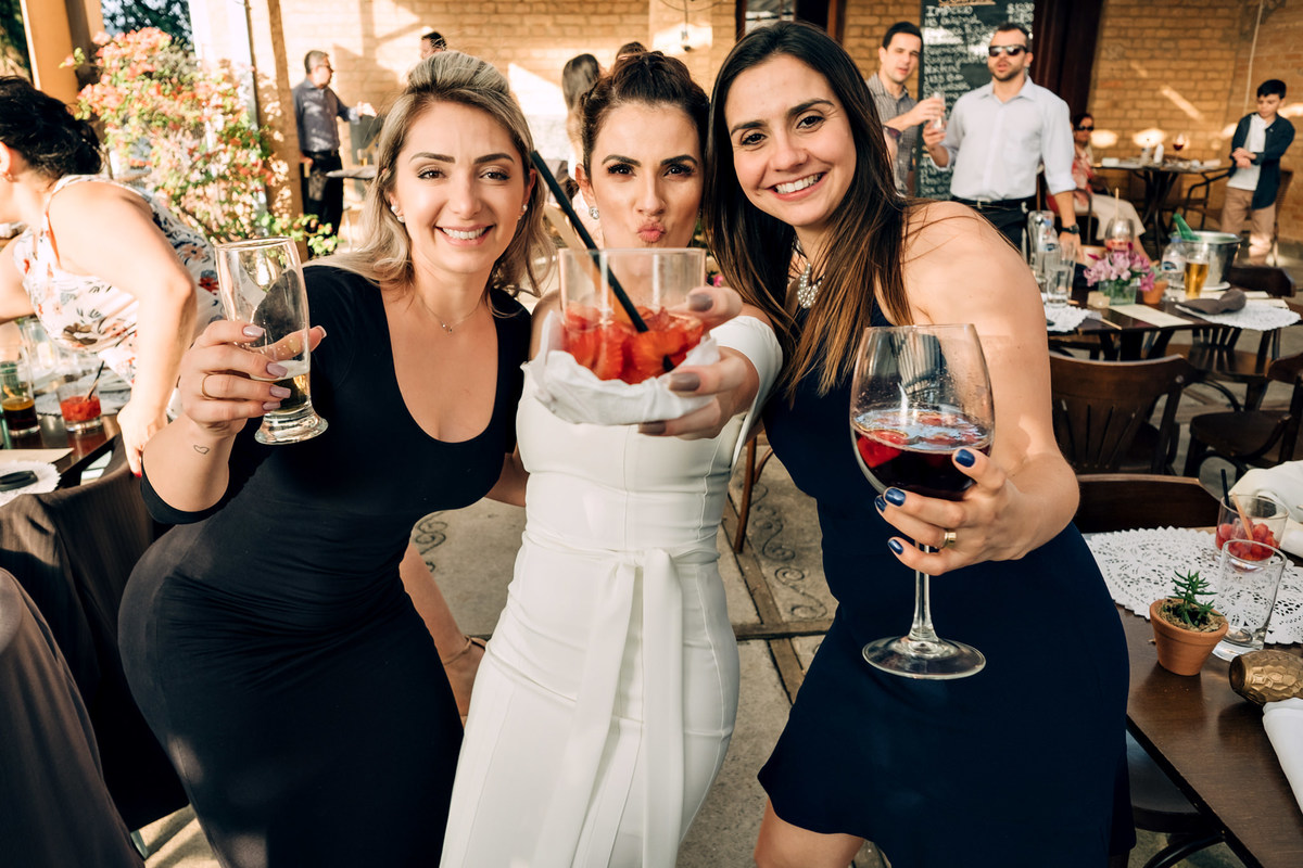 Casamento intimista - Cerimonia  Mini wedding no restaurante Santa Figueira em Tremembé-SP - Decoração Carla Lamim - Fotografo Anderson Barboza