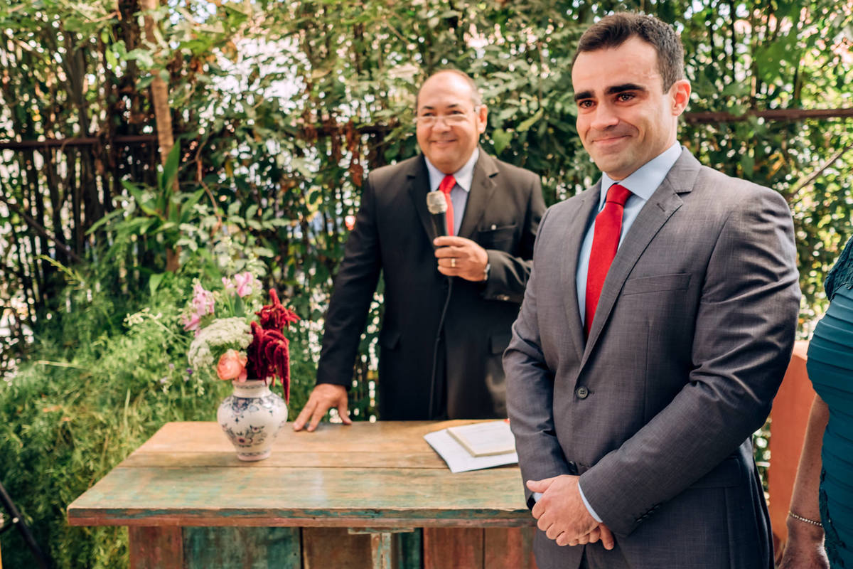 Casamento intimista - Cerimonia  Mini wedding no restaurante Santa Figueira em Tremembé-SP - Decoração Carla Lamim - Fotografo Anderson Barboza