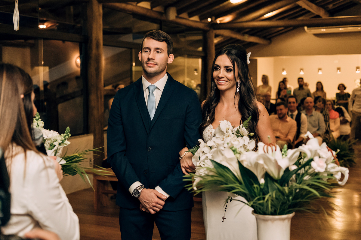 casamento intimista, mini wedding no espaço Abricó, a beira a mar em São Sebastião-SP