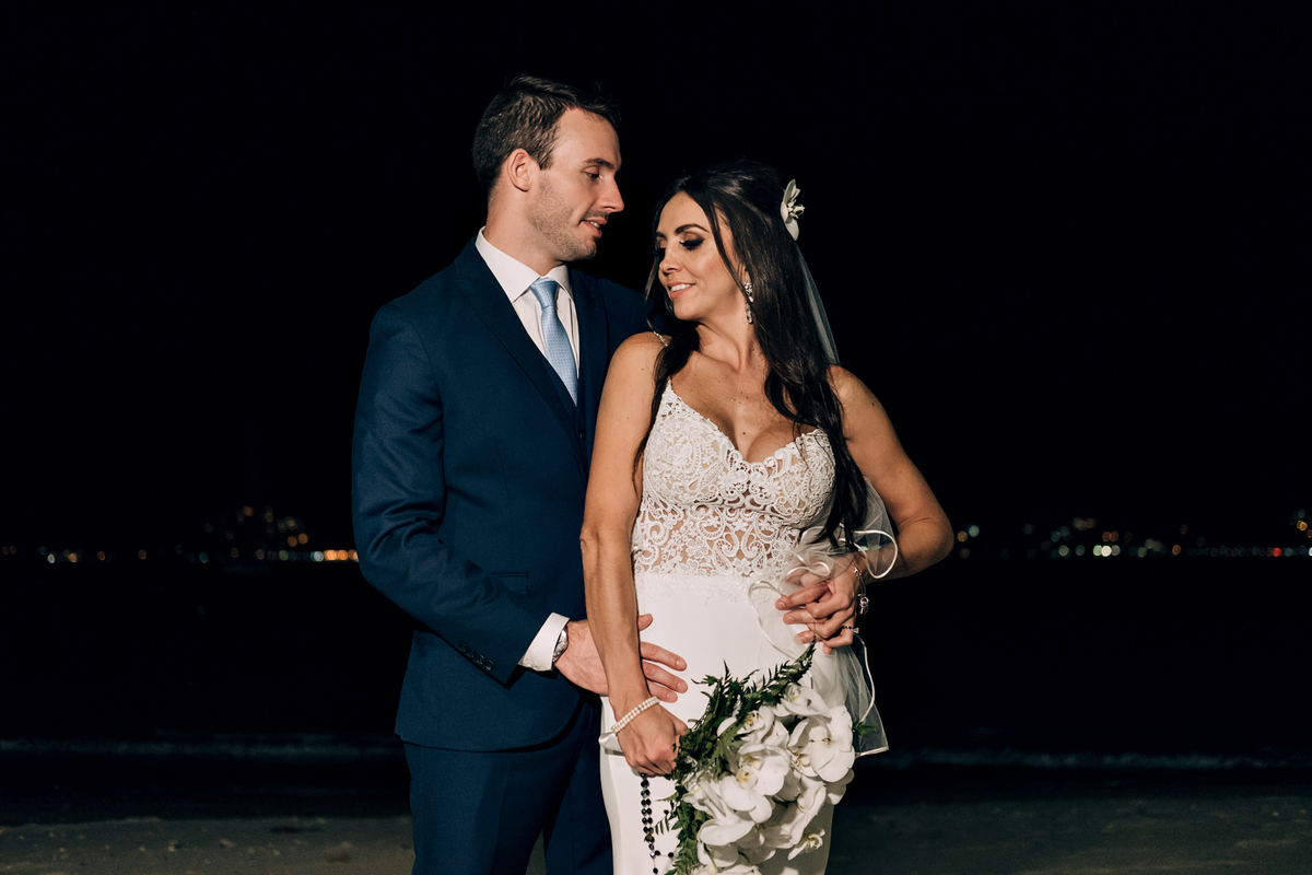 casamento intimista, mini wedding no espaço Abricó, a beira a mar em São Sebastião-SP