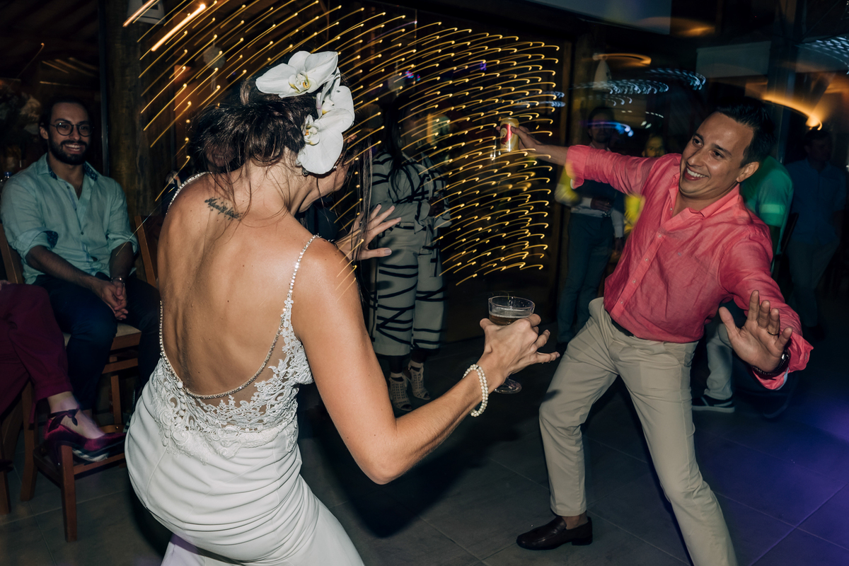 casamento intimista, mini wedding no espaço Abricó, a beira a mar em São Sebastião-SP