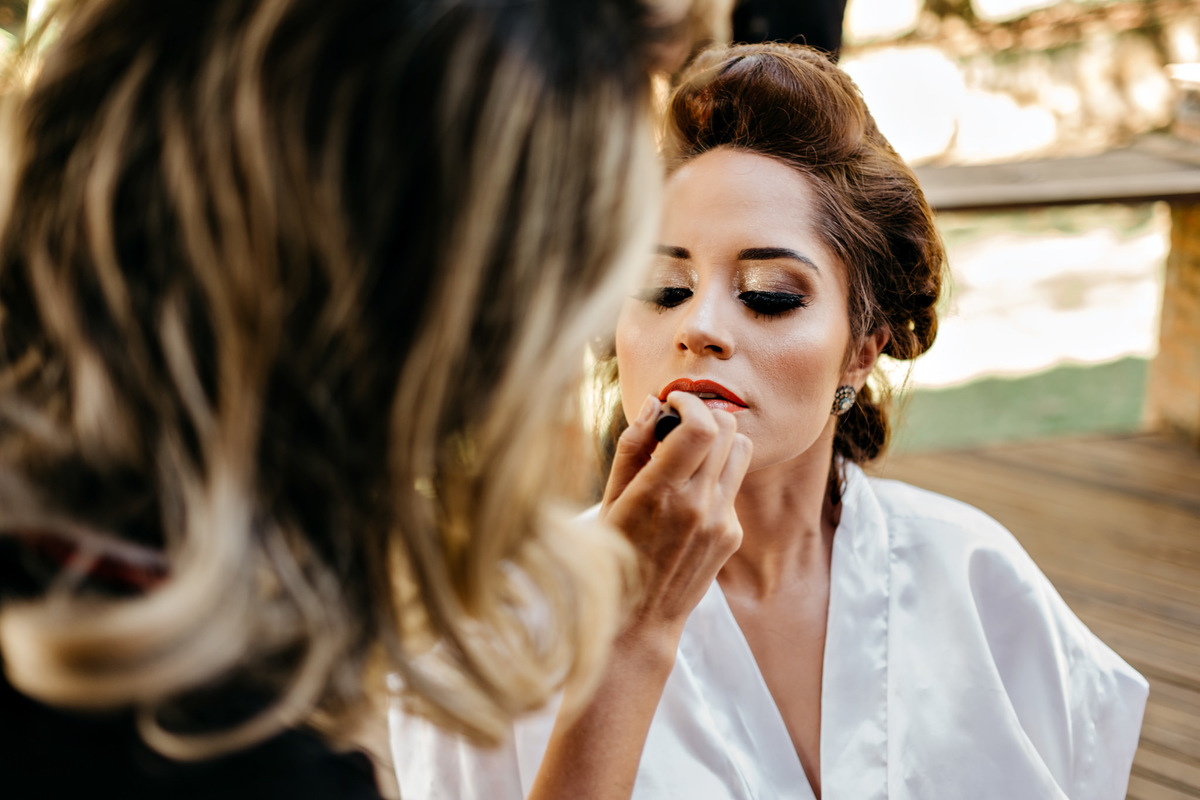Making of da noiva, casamento no espaço moenda em Pindamonhangaba, no campo fim de tarde. Anderson Barboza Fotografia. Taubaté-SP