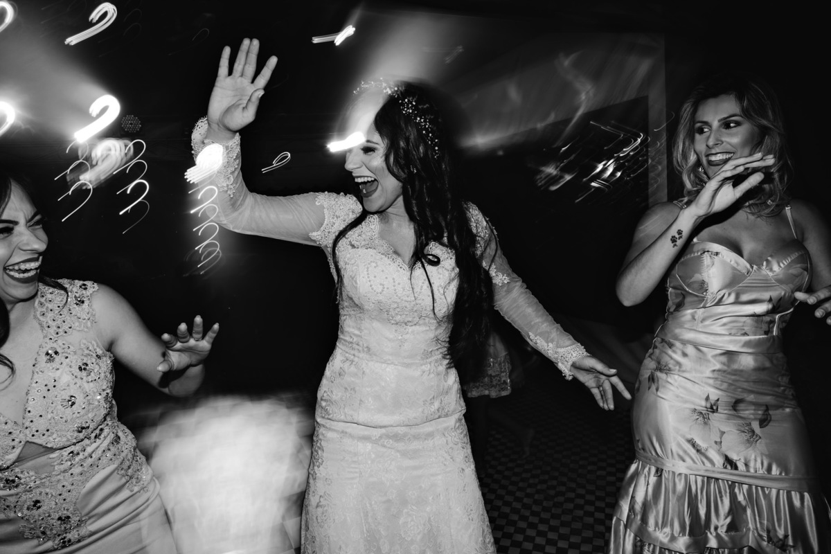 casamento no espaço moenda em Pindamonhangaba, no campo fim de tarde. Anderson Barboza Fotografia. Taubaté-SP