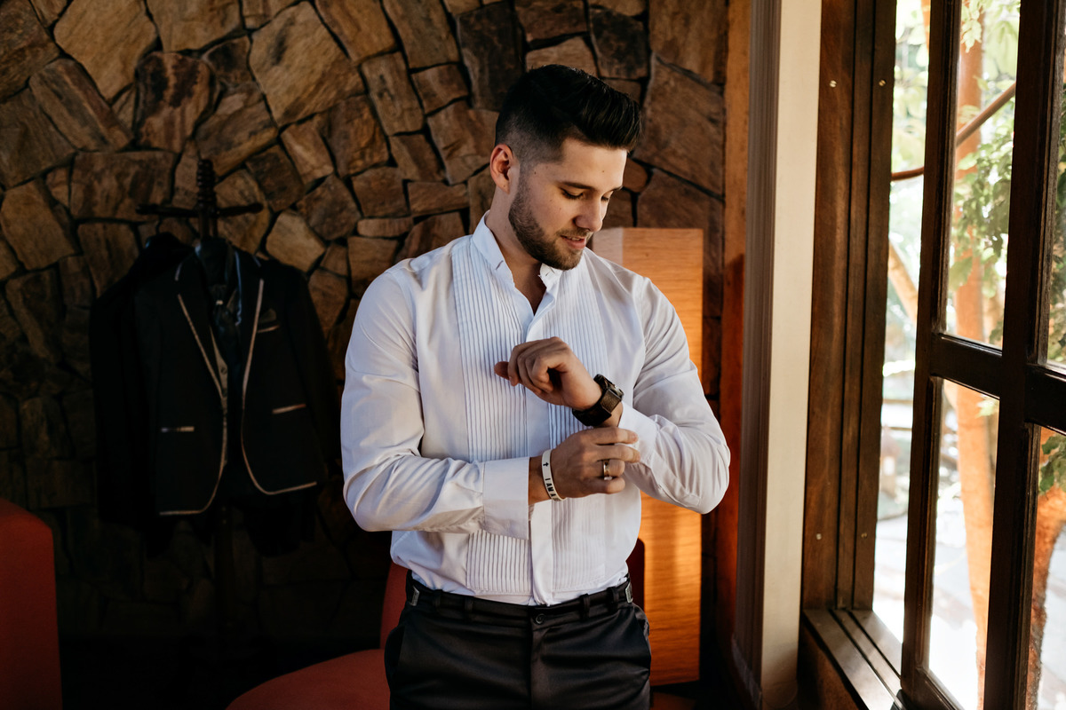 Making of da noiva, casamento no espaço moenda em Pindamonhangaba, no campo fim de tarde. Anderson Barboza Fotografia. Taubaté-SP