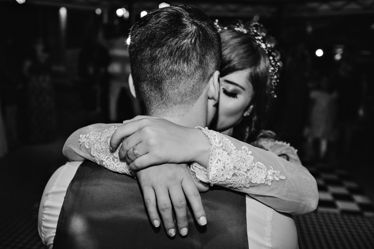 casamento no espaço moenda em Pindamonhangaba, no campo fim de tarde. Anderson Barboza Fotografia. Taubaté-SP