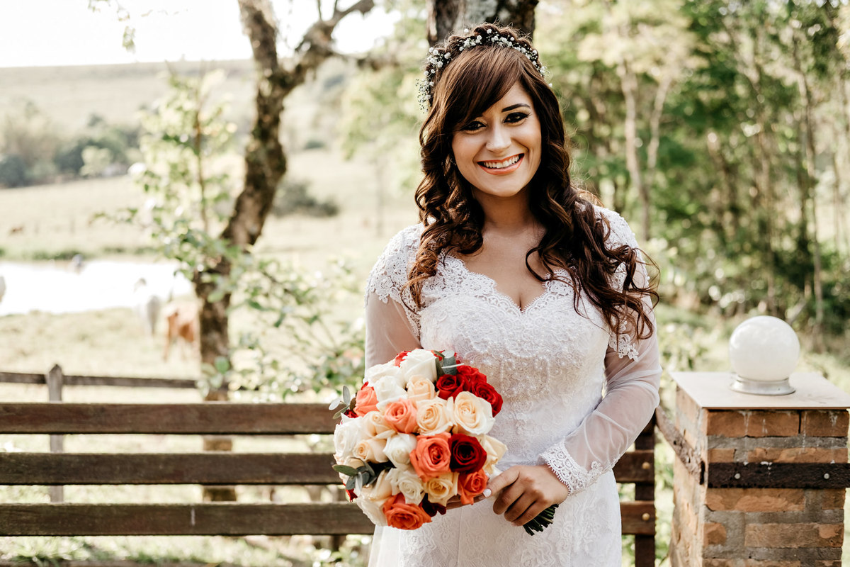 casamento no espaço moenda em Pindamonhangaba, no campo fim de tarde. Anderson Barboza Fotografia. Taubaté-SP
