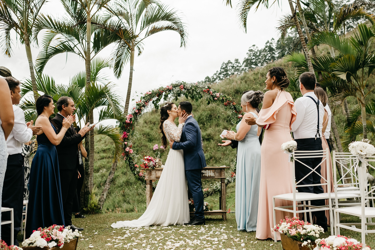 Casamento de dia em meio a natureza, no campo. pousada - Sao Francisco Xavier-SP - Alva Fotografia - Anderson Barboza Taubate-SP