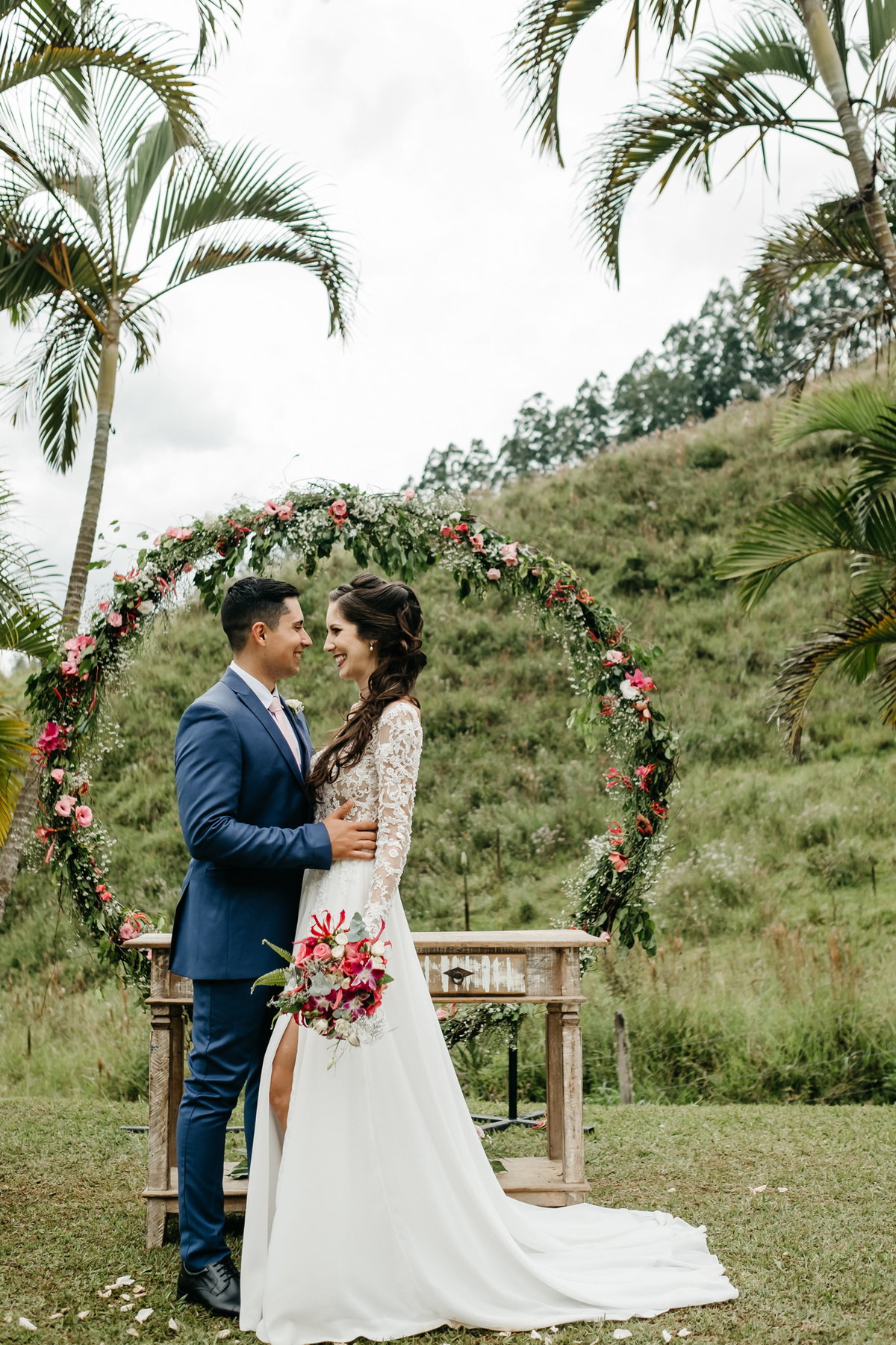 Casamento de dia em meio a natureza, no campo. pousada - Sao Francisco Xavier-SP - Alva Fotografia - Anderson Barboza Taubate-SP